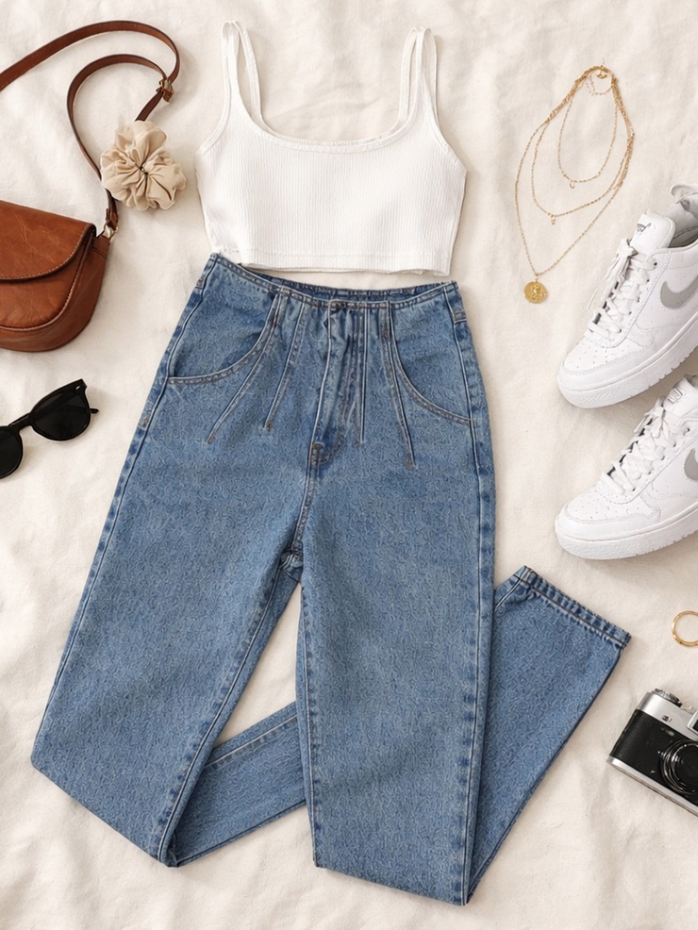 Astr High-Rise Light Blue Mom Jeans